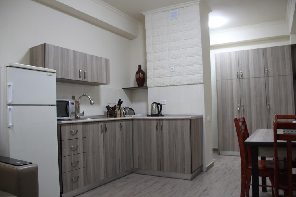 Cross Apartments And Tours Yerevan Room photo